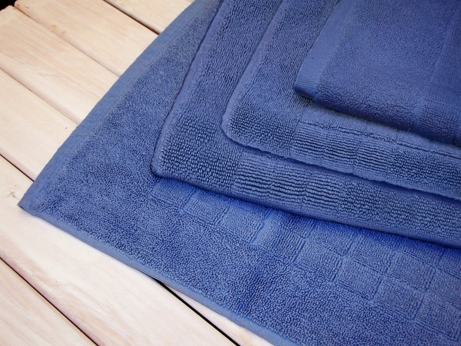 Egyptian cotton Azure Blue Bath Mat 90 x 50 cm
