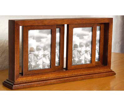 Mahogany Finish Movable Photograph Frame