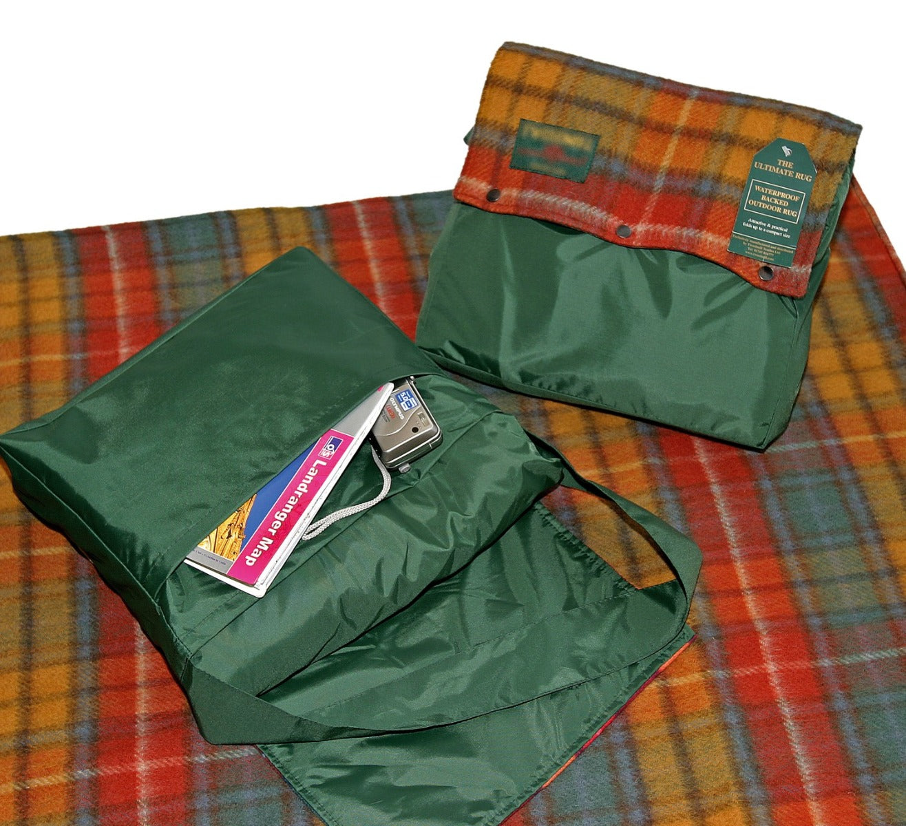 Pure Wool Rug with Bag. Ancient Buchanan 137 x 137 cm