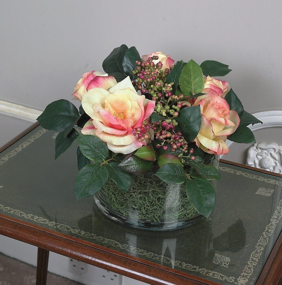 Rose/Berry in Glass Bowl 