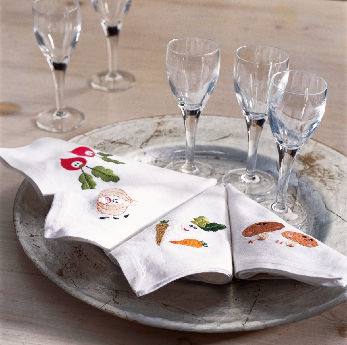 Vegetable motifs  Napkin 25 x 25 cm set of four